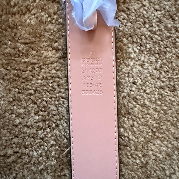 Gucci Silver Buckle Belt with Patterned Strap - Picture 2 of 6